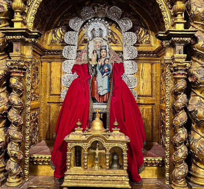 santa ana manto rojo cultos a santa ana