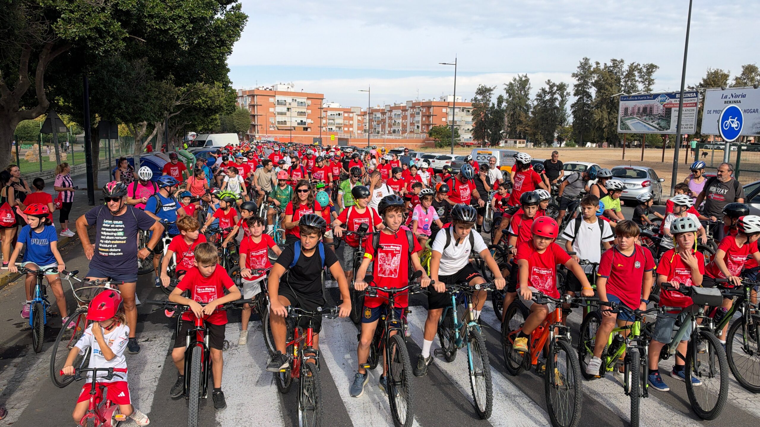día de la rueda montequinto (2) 1.000 participantes