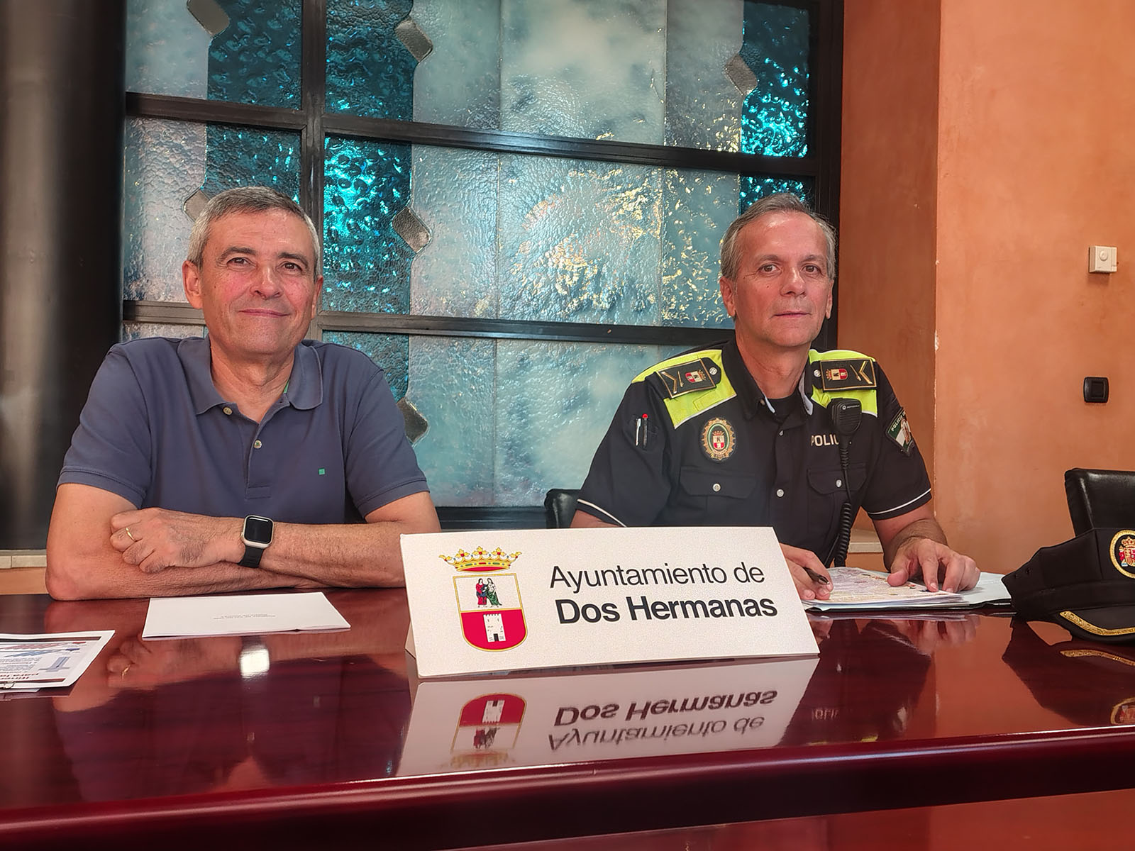 romería de valme rueda de prensa seguridad delegado de movilidad antonio morán e intendente jefe de la policía local paco monge (3)