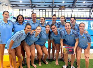 Las chicas del waterpolo estrenan el casillero de las victorias chicas de waterpolo