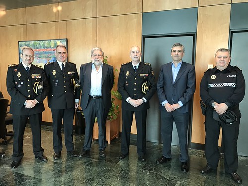 Francisco Vidal, nuevo comisario de la Policía Nacional en una reunión con el alcalde Francisco Toscano