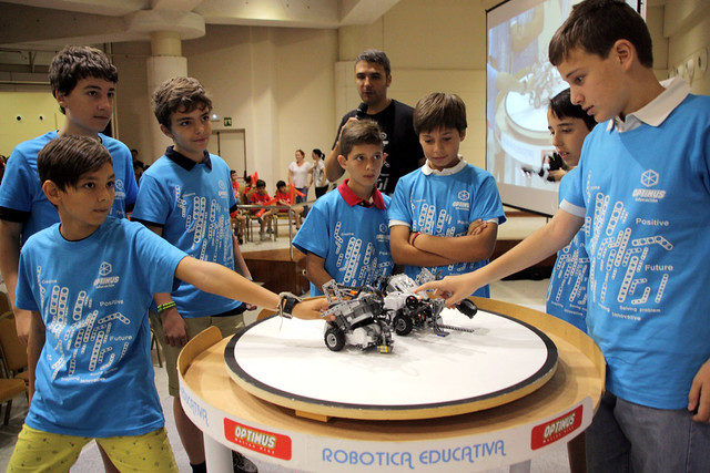 Final de la II competición tecnológica interescolar Optimus League