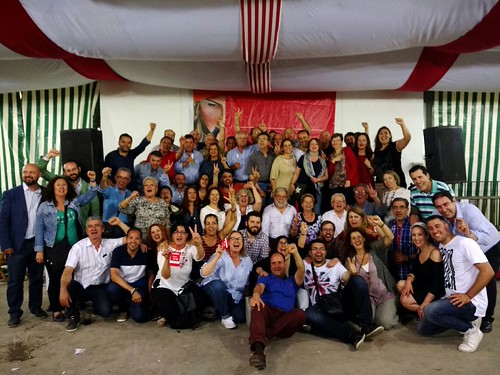 Celebración PSOE Dos Hermanas victoria Pedro Sánchez