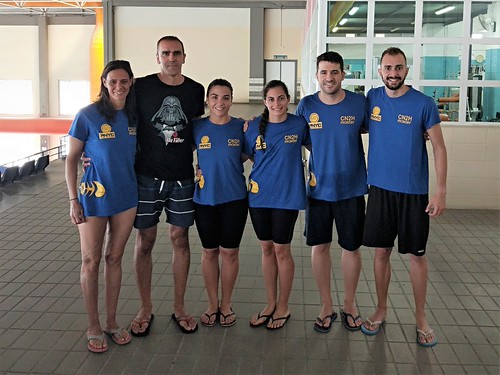 El Club Natación Dos Hermanas se trajo 19 medallas del Open Máster de Verano en Cádiz
