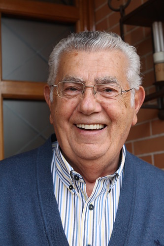 Juan Varela Gómez TÍTULO PÓSTUMO W Reconocimiento a uno de los principales impulsores del Dos Hermanas C.F., del que fue su presidente y hasta sus últimos días socio número 1.