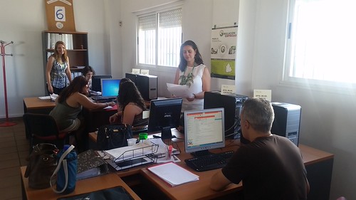 Programa de formación y sensibilización al autoempleo con simulación de empresas