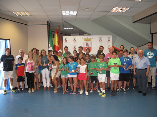 Entrega de premios del Torneo Local de Tenis Ciudad de Dos Hermanas
