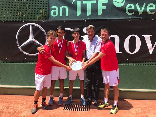 Nicolás Pérez con la Selección Española de Tenis Sub 14 campeones de Europa
