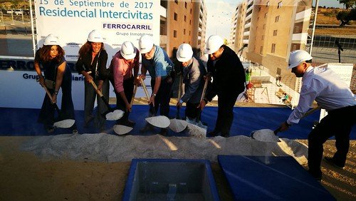 Primera piedra del Residencial Intercívitas en la parcela BPO7 de Entrenúcleos