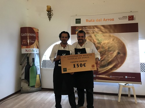 Luis Felipe Palomino Granados y José Antonio García Andrés cuarto premio concurso de recetas de arroz