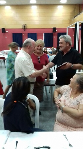 Los mayores de Los Montecillos visitan el Club Vistazul