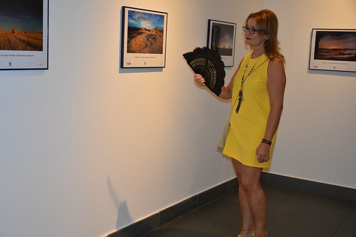 Inauguración tres exposiciones sobre el circo, paisajes y fotos de aves