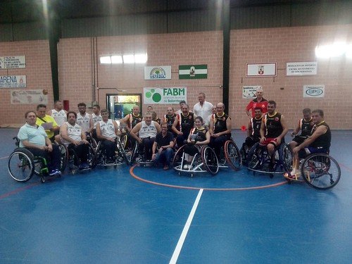 Primer torneo de baloncesto en silla de ruedas Ciudad de Dos Hermanas