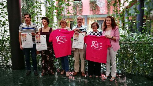 Marcha del Cáncer de Mama de la AECC