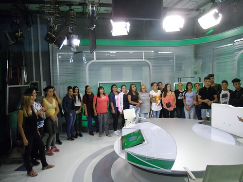 El alumnado de la Zona Sur visita la RTVA