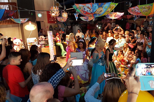 Visita de las princesas Disney en The Magic Store