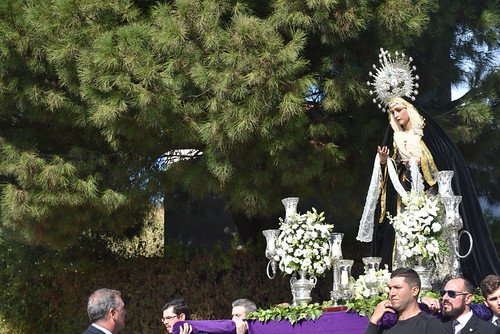 Virgen de la Paz misa difuntos cementerio