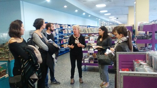 Visita de la Escuela Oficial de Idiomas a la Biblioteca Pedro Laín Entralgo
