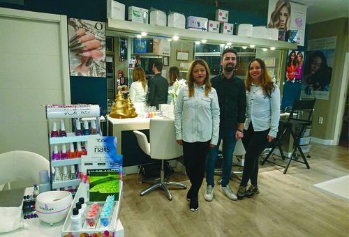 El salón de Belleza Unisex Marta Benítez cumple su primer aniversario