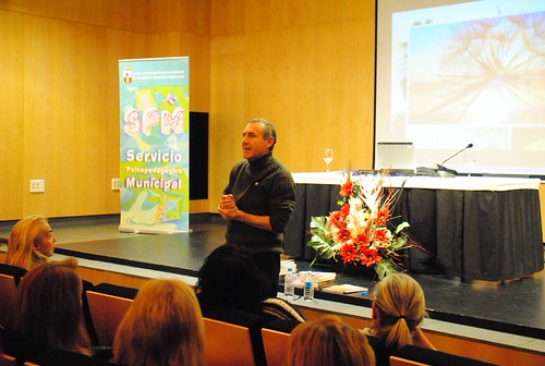 Conferencia de José María Toro en La Almona
