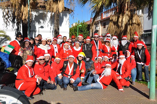 Motoclub Exate pa yá visita a la residencia de mayores