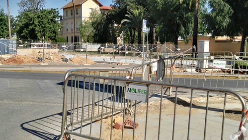 Obras rotonda Avenida Cristóbal Colón