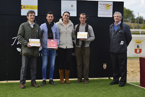 última jornada de carreras de caballos de 2017 en el hipódromo