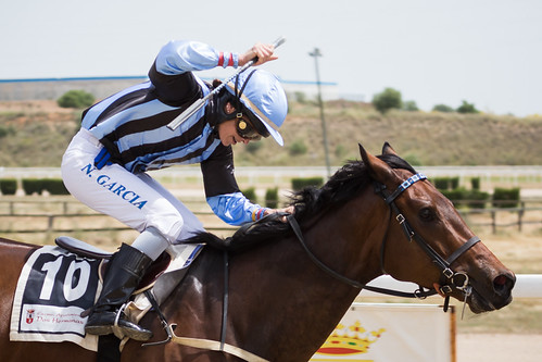 Primera jornada de carreras de caballos de primavera en mayo