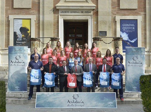 El Cajasol Juvasa Voley se suma a la iniciativa Andalucía Huella Universal
