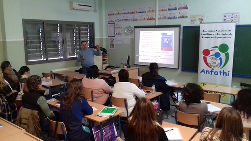Conferencia de Anfathi sobre tdah en el Colegio Vicente Aleixandre