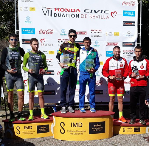 Podio de Chito Hernández en la Duatlón de Sevilla