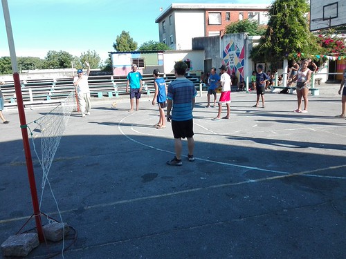 Partido de pinfuvote en un centro juvenil de Montevideo, en Uruguay