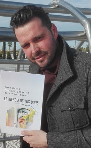José Mª Hidalgo con su segundo libro La inercia de sus ojos