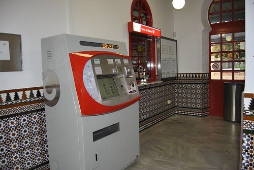 Máquina autoventa de billetes de tren