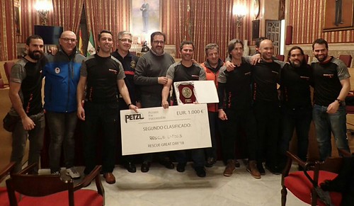 Bombero nazareno en el Sevilla Rescue Great Day