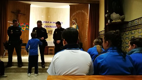 Policía Nacional entrega de carnet de ciberexpertos al alumnado del Colegio Sagrada Familia