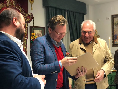 Entrega de pastas a Juan Miguel Martín Mena, pregonero del Rocío