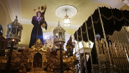 Paso del Gran Poder en su capilla para la Semana Santa