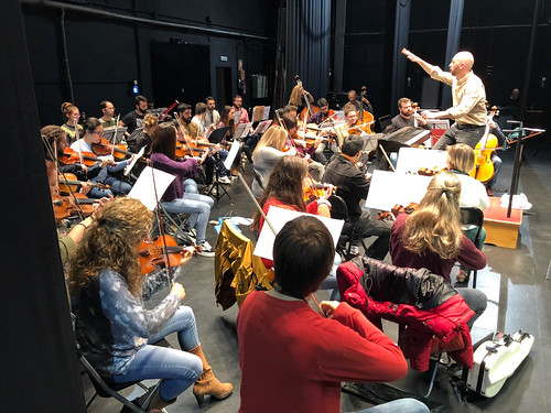 Ensayo Coral Reginal Coeli en el teatro municipal
