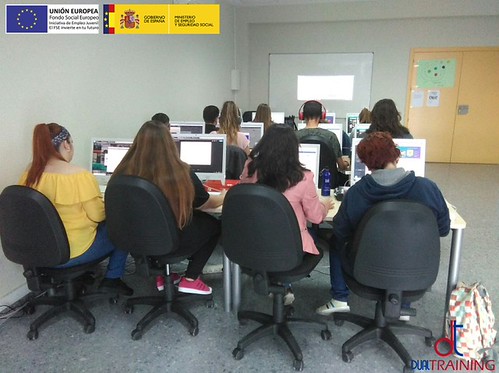 Cursos para jóvenes del programa Dual Training