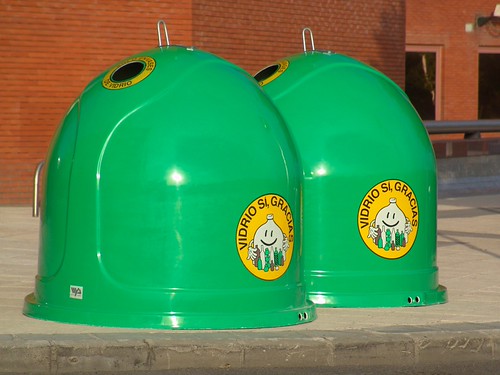 Contenedores de reciclaje de vídrio