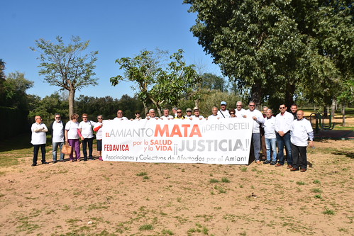 Concentración Avida contra el amianto Laguna de Fuente del Rey