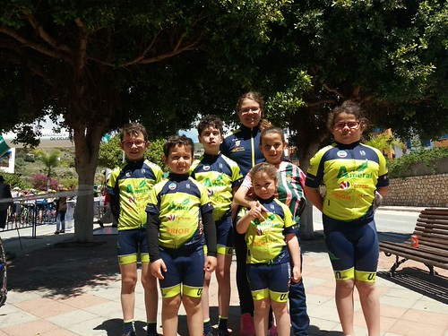 Escuela Ciclista Dos Hermanas Team Ameral en Almuñécar