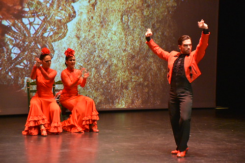 Festival de Academias de Baile en el teatro municipal