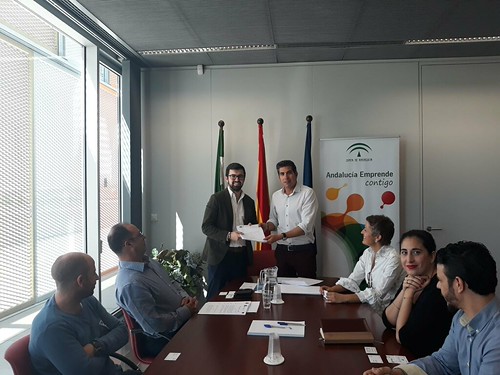 Entrega de alojamiento en Viveros de Andalucía Emprende a empresarios de Sevilla