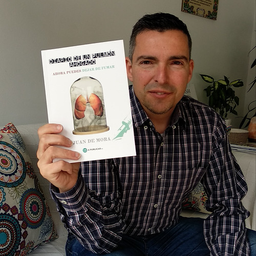 Juan de Mora libro Diario de un pulmón ahogado