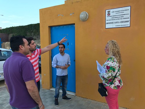 Partido 100% Dos Hermanas visita el campo de fútbol de La Motilla