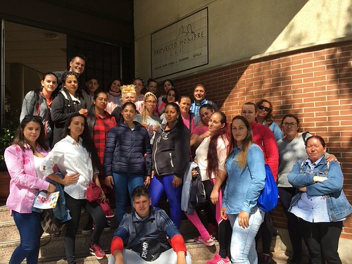 Alumnado de los proyectos Per Siras y La Esperanza visitando Proyecto Hombre Sevilla