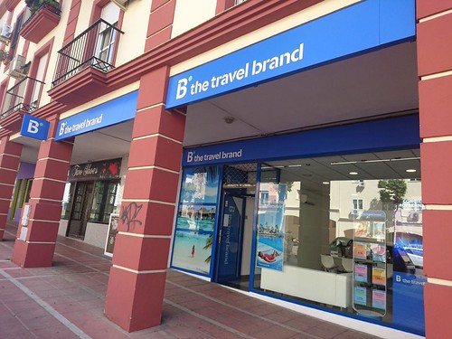 B the travel brand inaugura su nueva oficina en Dos Hermanas con las mejores propuestas para este verano