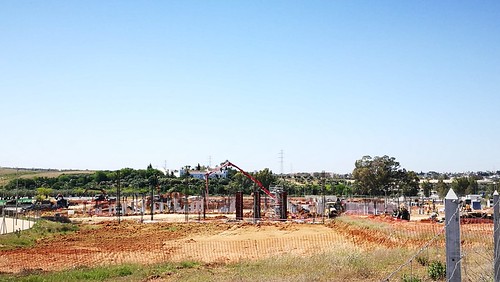 Obras nuevo campus de la Universidad Loyola en Entrenúcleos